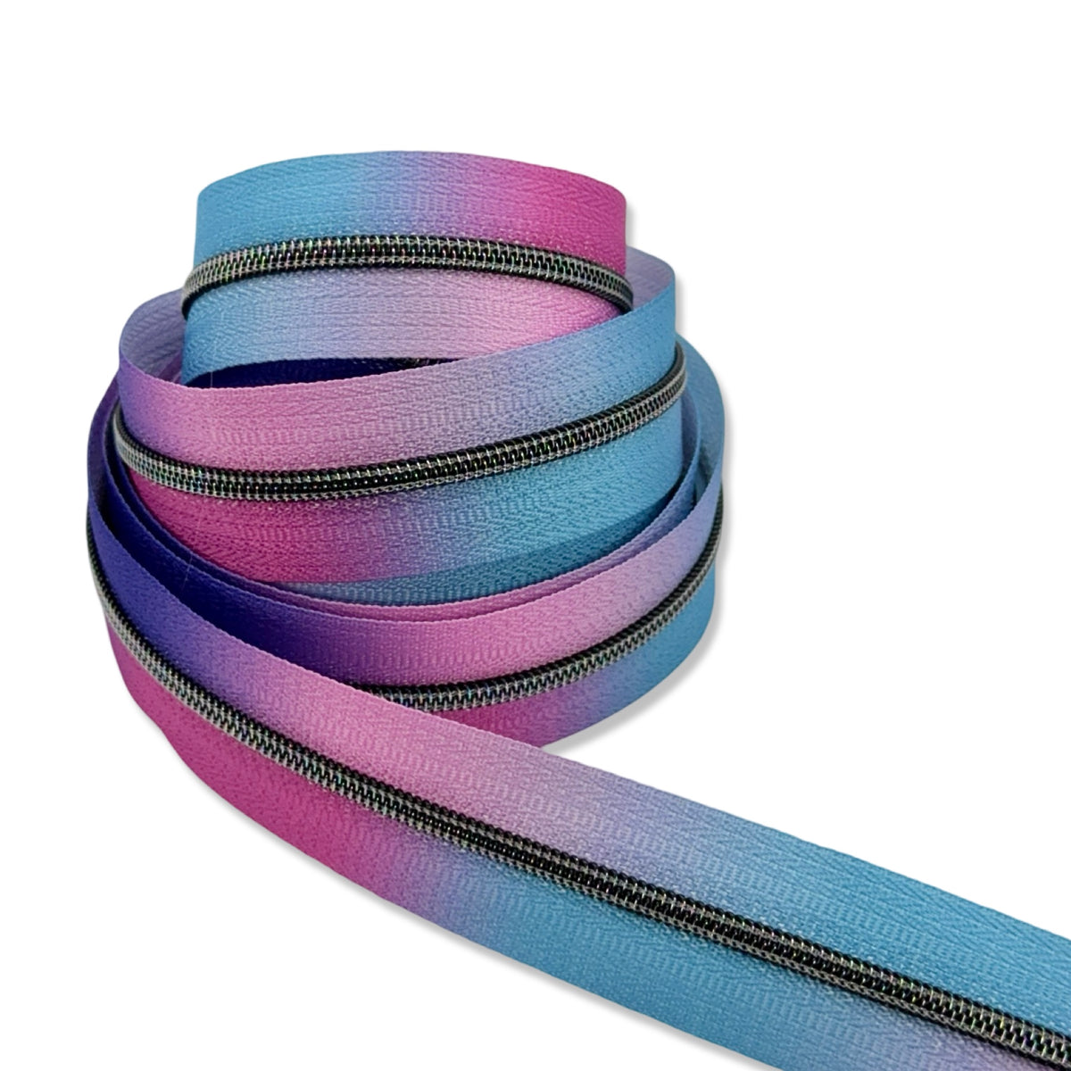 Mixed Berry Ombré | #3 Midnight Rainbow Zipper by the Yard - 3 Yard Si ...